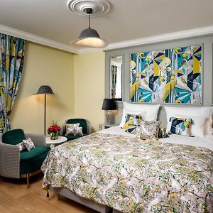 Deluxe Zimmer mit Kingsize-Bett